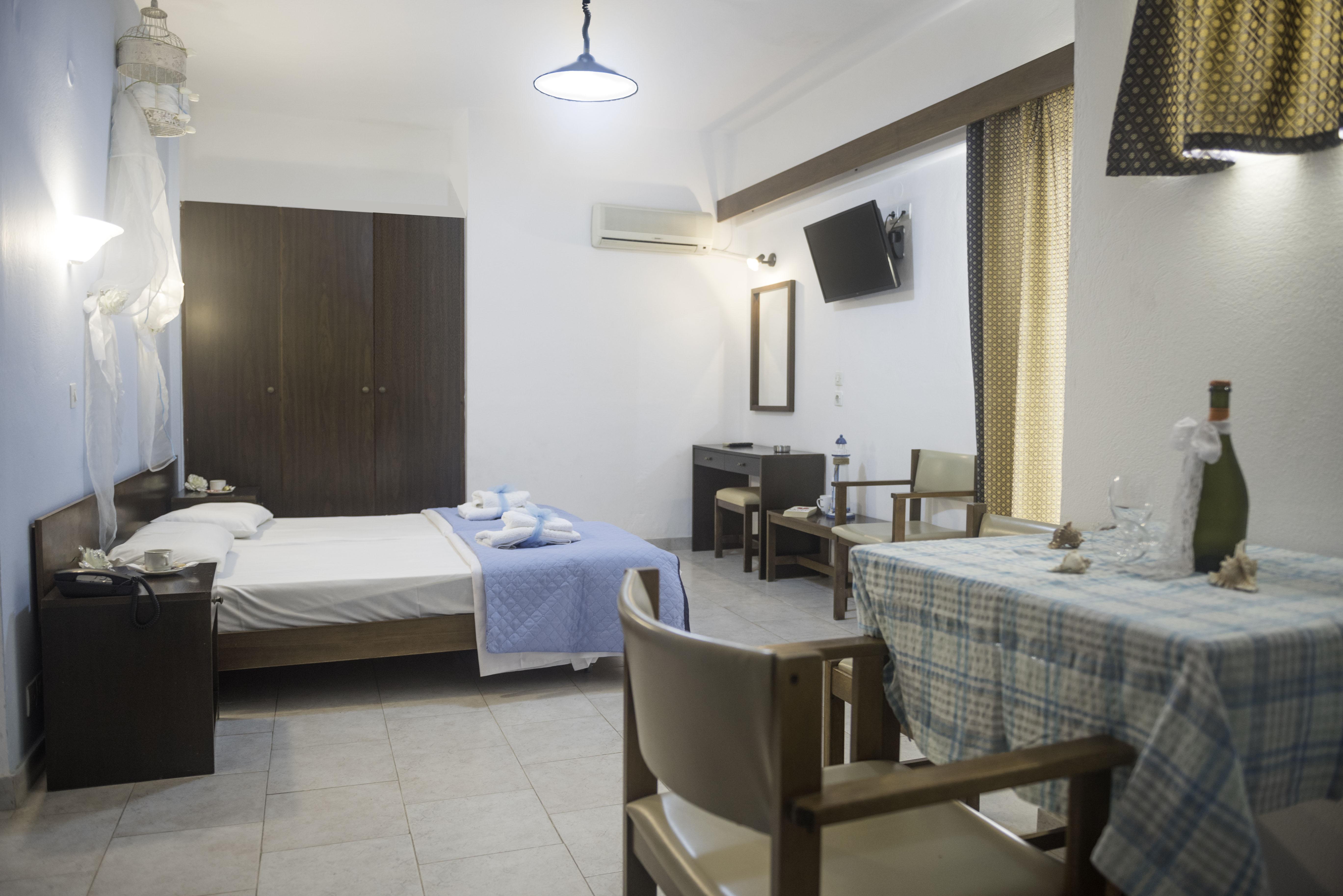 Antonios Hotel ファリラキ エクステリア 写真
