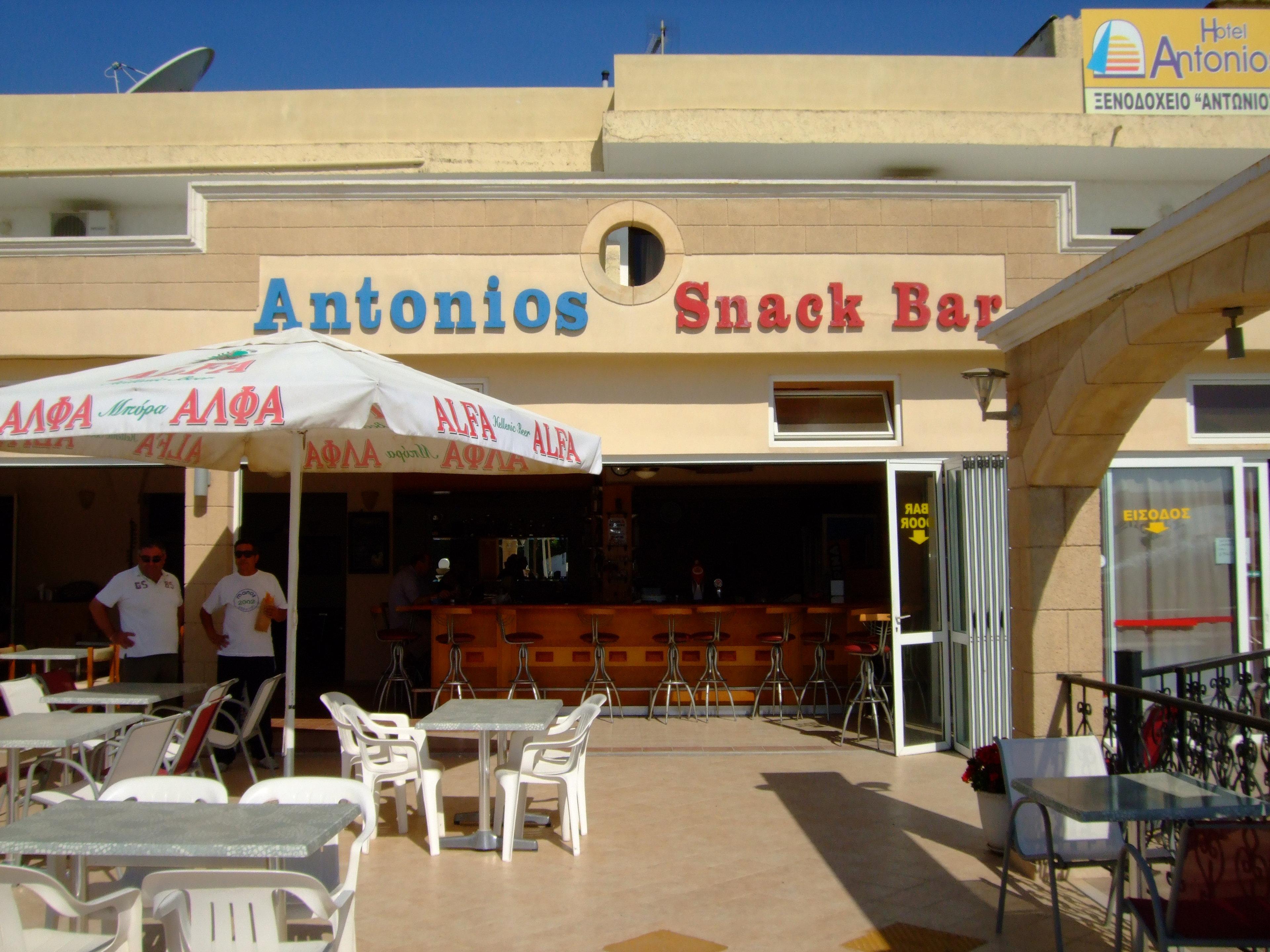 Antonios Hotel ファリラキ エクステリア 写真